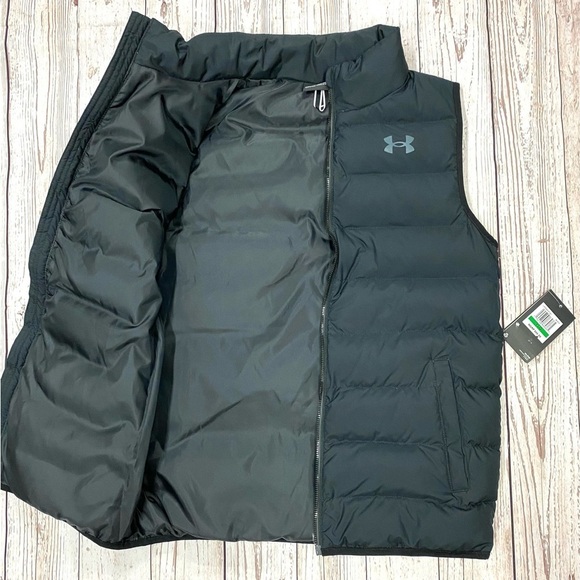 Under Armour Men's Black Puffer Vest - Picture 4 of 4